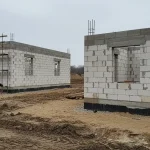 Jaka jest stawka dla pomocnika na budowie?